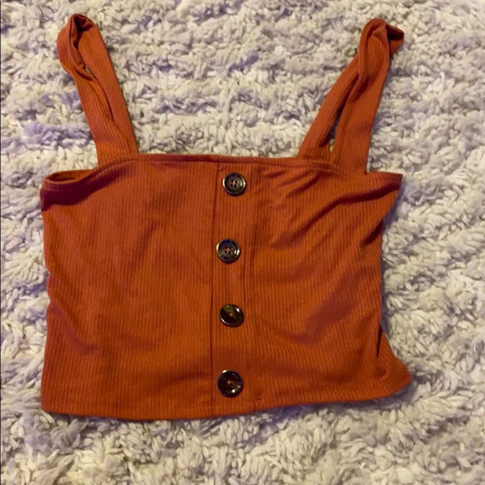 cropped tank top